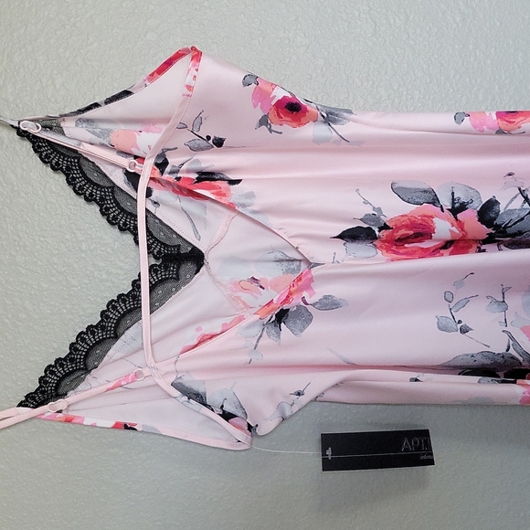 NEW WT Apt. 9 Chemise - Picture 5 of 5